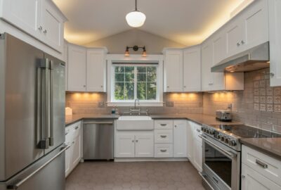Avoid These Common Plumbing Mistakes When Installing New Kitchen Cabinets